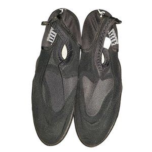 Cudas Outdoor Footwear Men's size 8 black swim shoes, water shoes, gently used